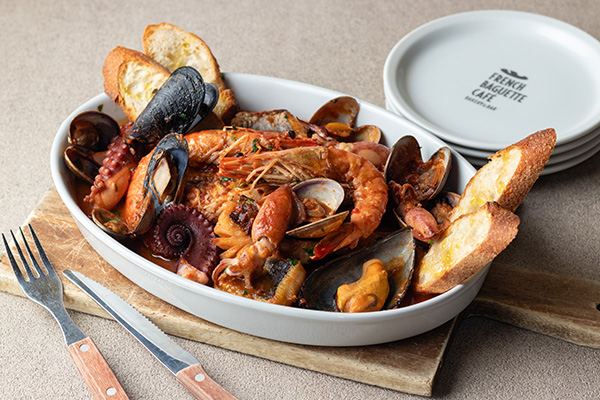 シーフードパエリア